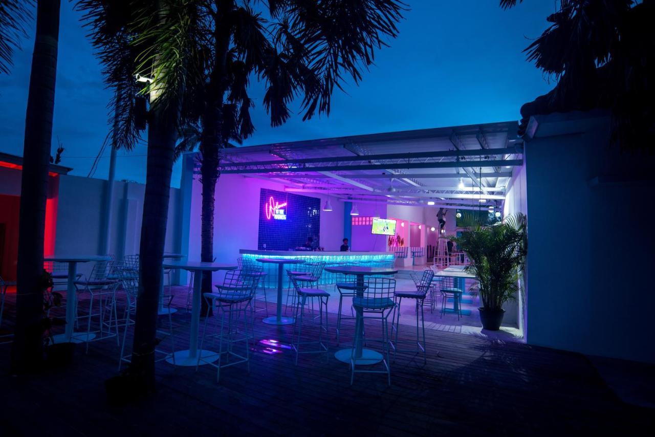 Mad Monkey Kuta Lombok Hostel Εξωτερικό φωτογραφία
