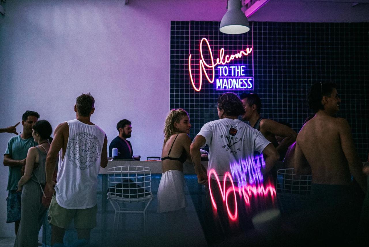Mad Monkey Kuta Lombok Hostel Εξωτερικό φωτογραφία